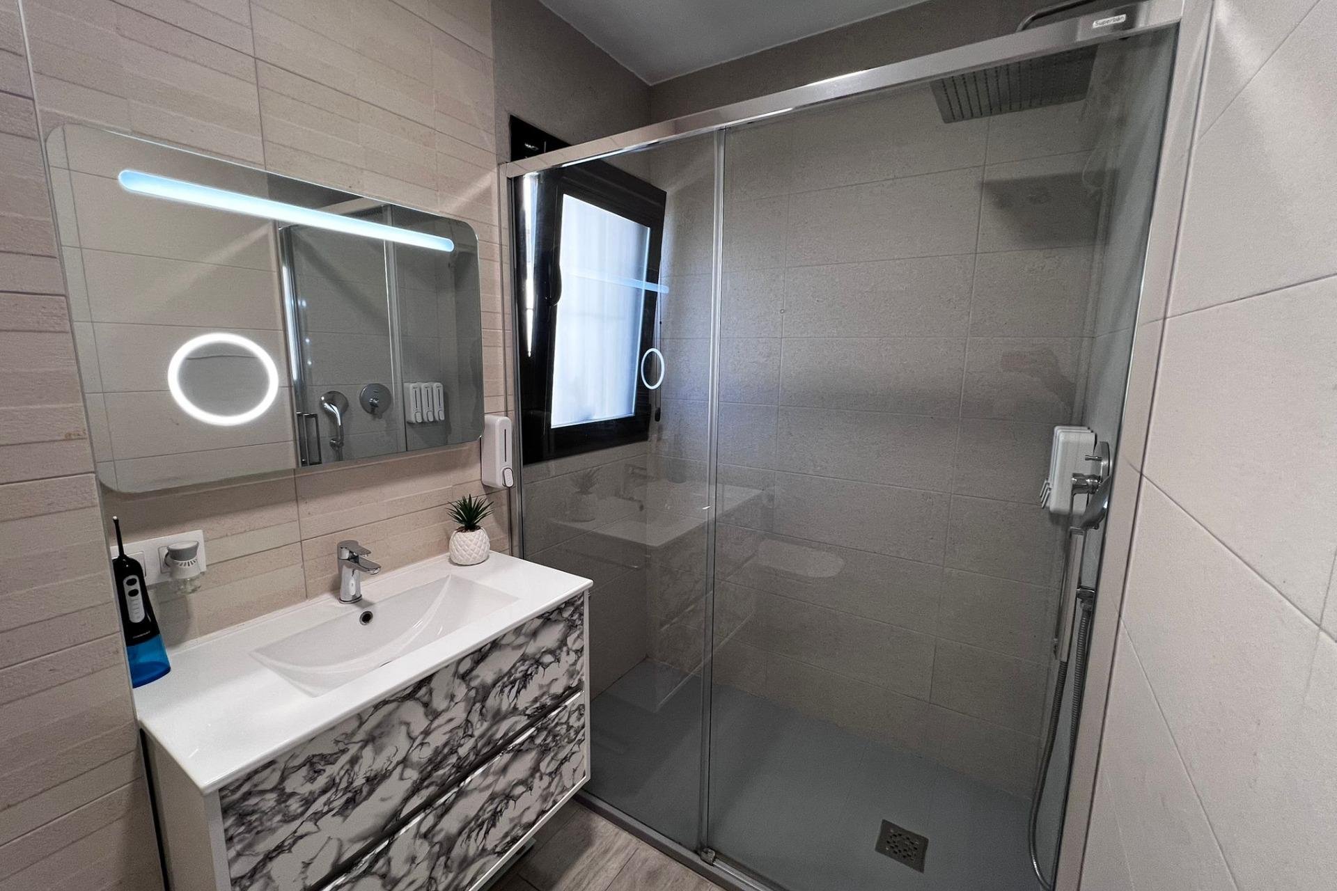 Herverkoop - Piso - Elche - Travalón