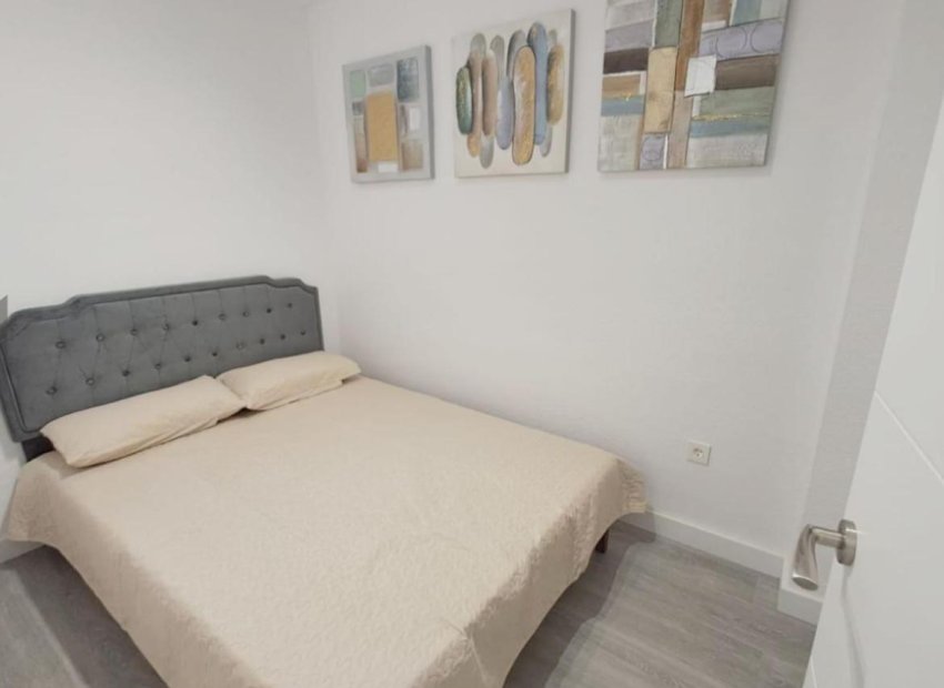 Herverkoop - Piso - Torrevieja - Centro
