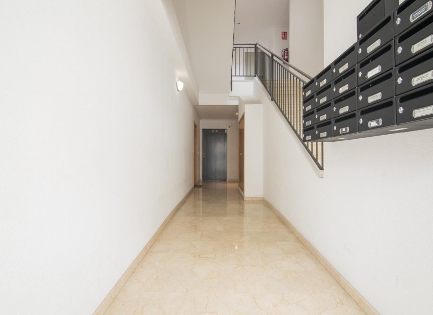 Herverkoop - Planta baja - Elche - Travalón