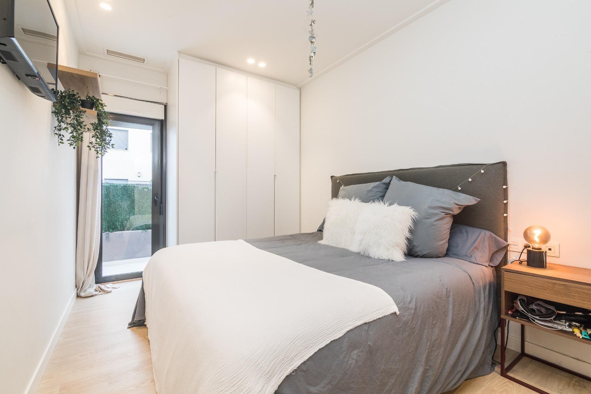 Herverkoop - Planta baja - Elche - Travalón