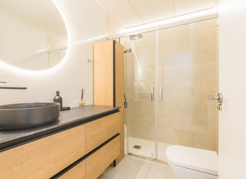 Herverkoop - Planta baja - Elche - Travalón