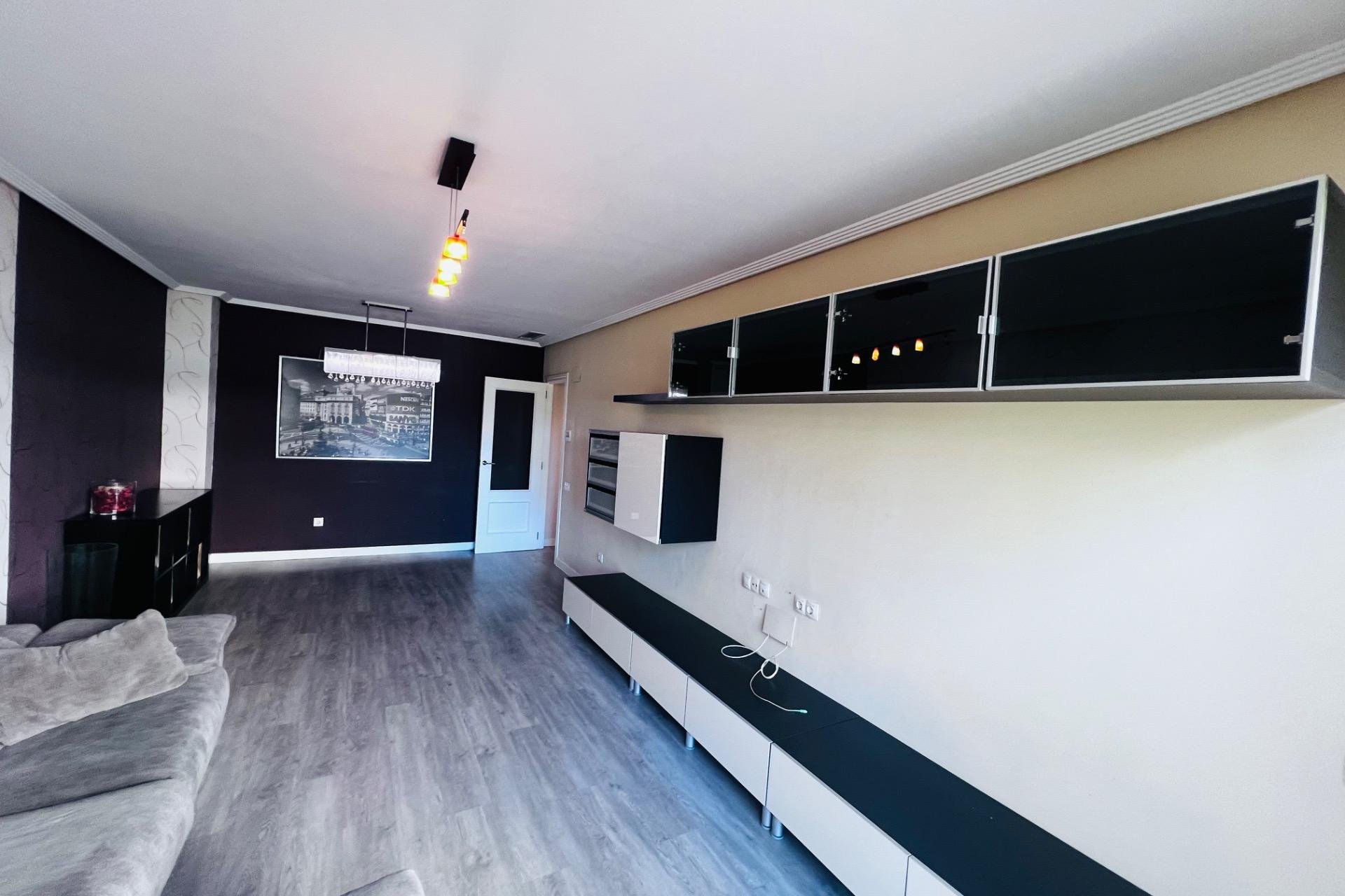 Herverkoop - Planta baja - Elche - Zona Universidad