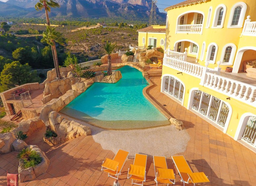 Herverkoop - Villa de Lujo - La Nucía - Coloma