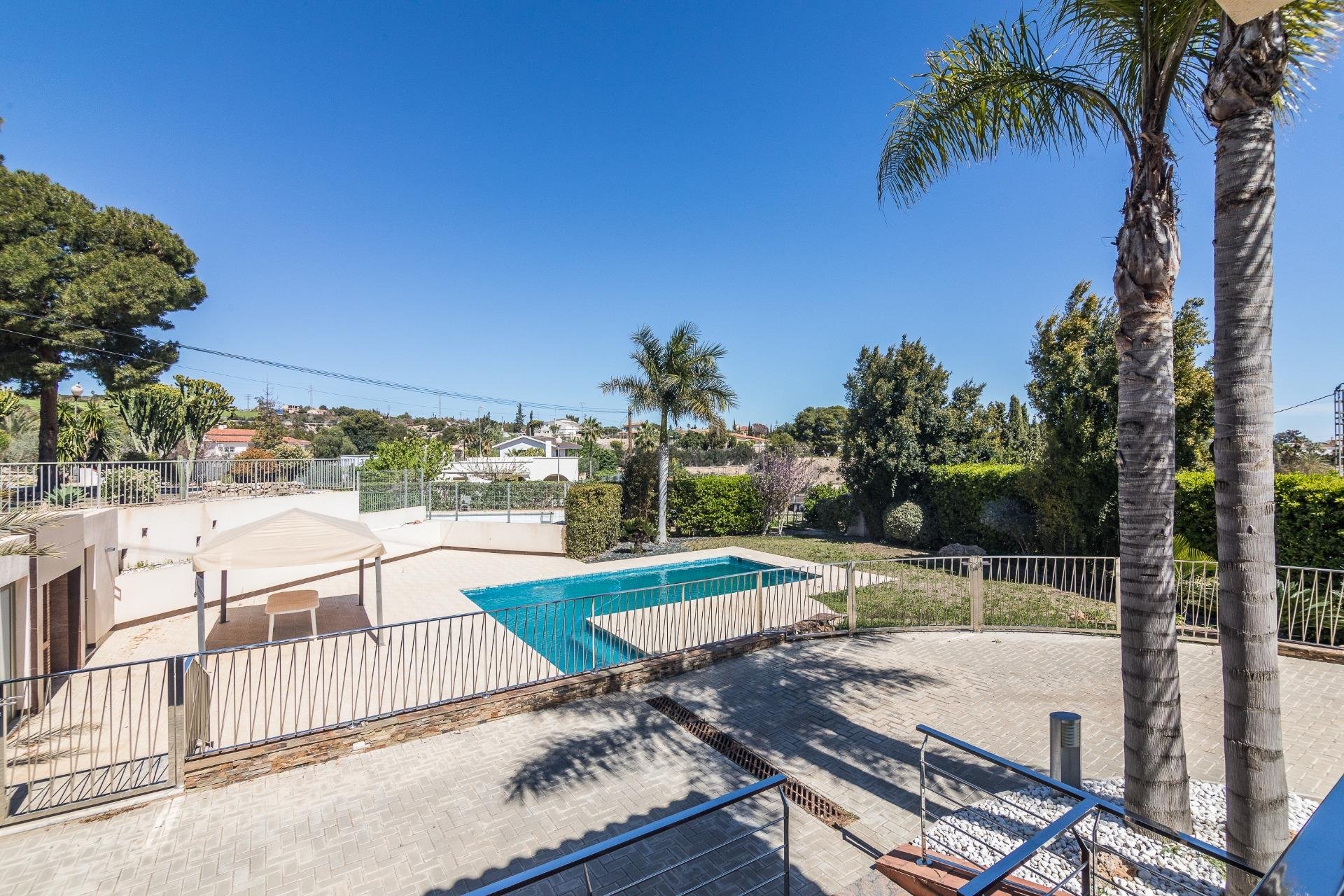 Herverkoop - Villa de Lujo - Peña las aguilas - Peña de Las Águilas