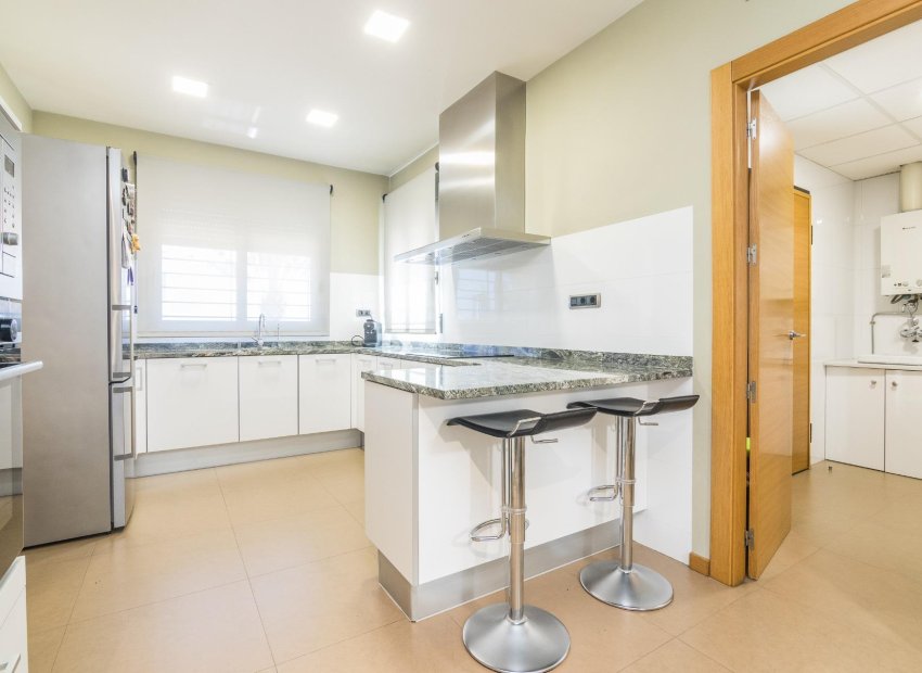 Herverkoop - Villa de Lujo - Peña las aguilas - Peña de Las Águilas