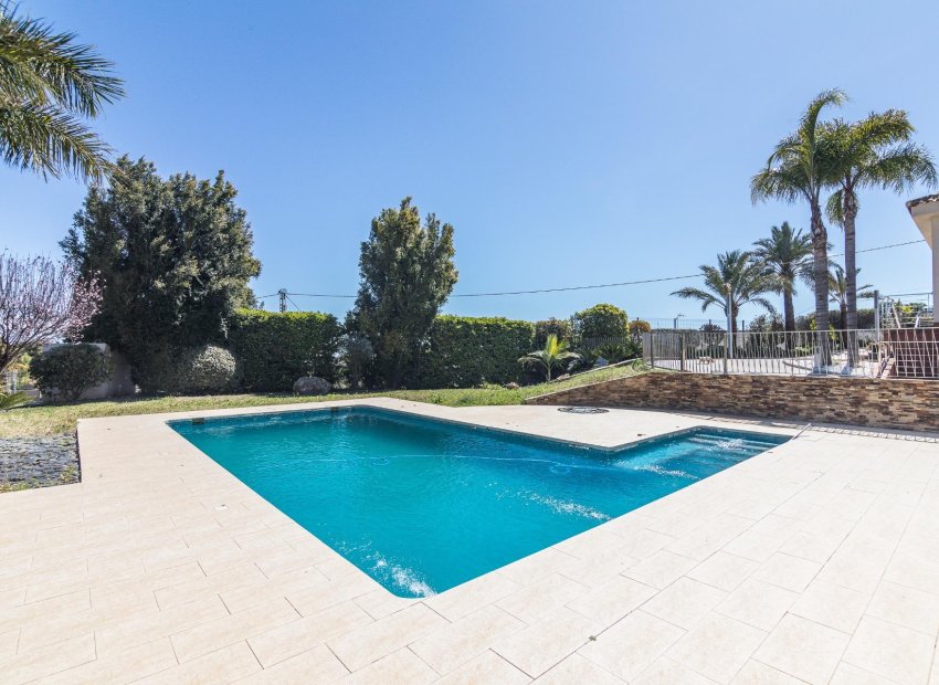 Herverkoop - Villa de Lujo - Peña las aguilas - Peña de Las Águilas