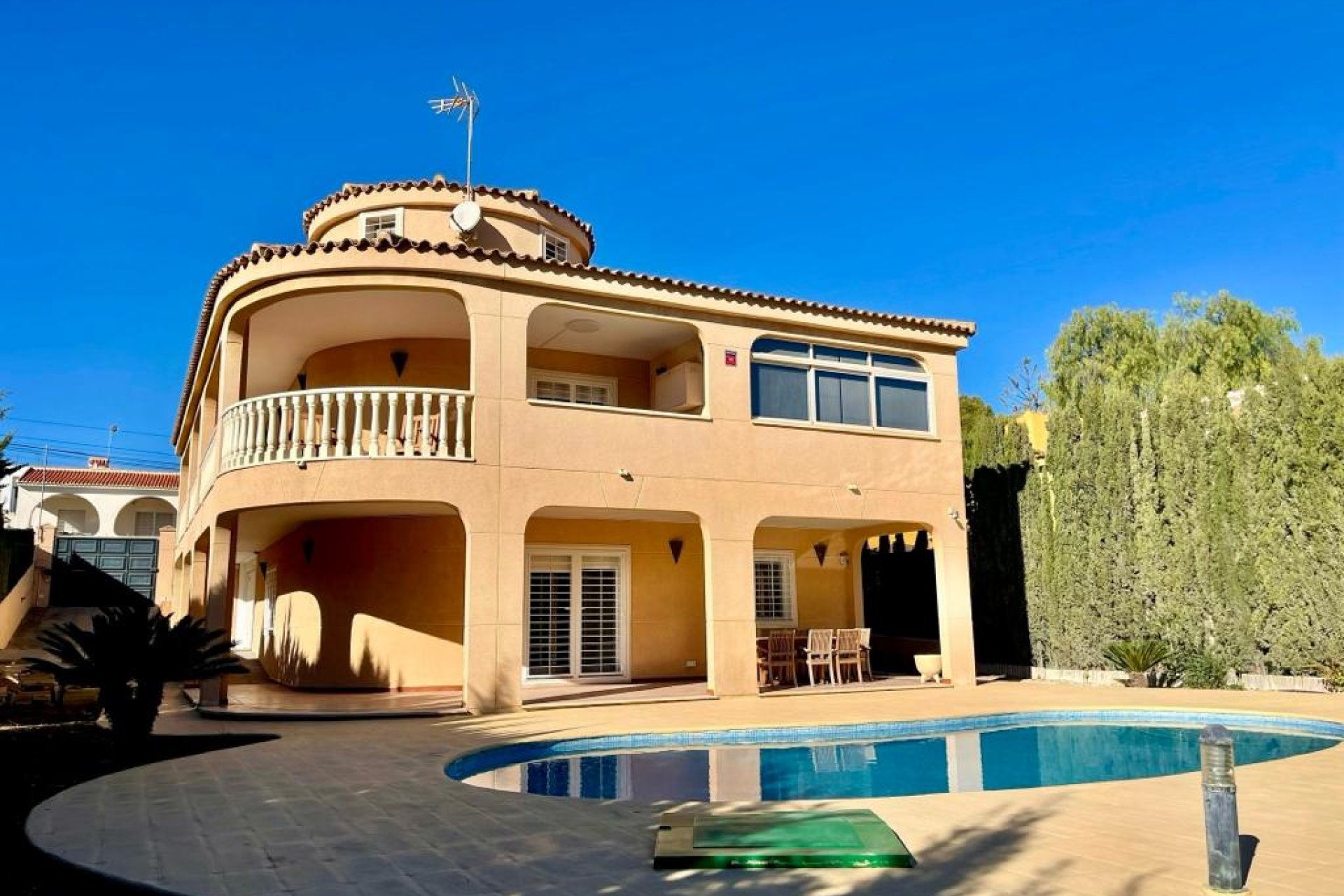 Herverkoop - Villa - Torrevieja - Urbanización Los Balcones