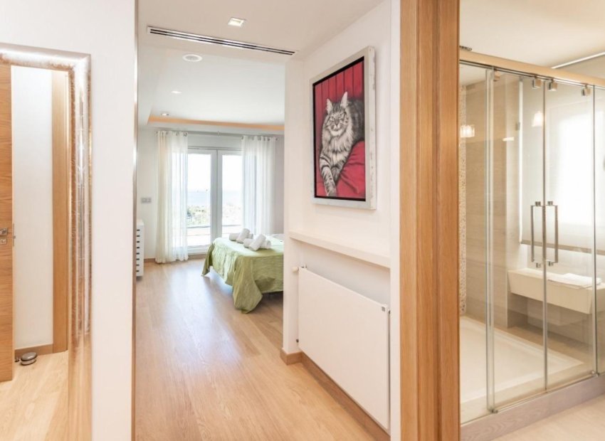 Lange Termijn Verhuur - Chalet - Arenales del Sol - Zona paseo maritimo