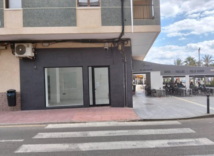Lange Termijn Verhuur - Local comercial - Torrevieja - La Mata
