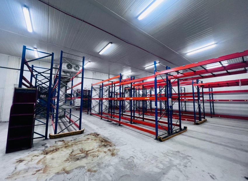 Lange Termijn Verhuur - Nave industrial - Elche Pedanías - Matola