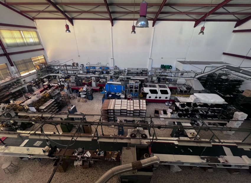 Lange Termijn Verhuur - Nave industrial - Elche Pedanías - Poligono torrellano