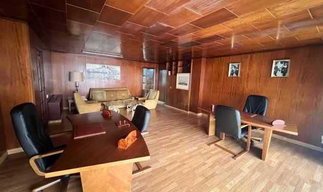 Local comercial - Resale -
            Alicante - GV-327