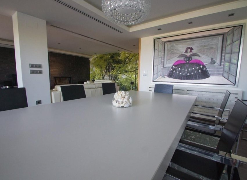 Long Term Rental - Chalet - Arenales del Sol - Zona paseo maritimo