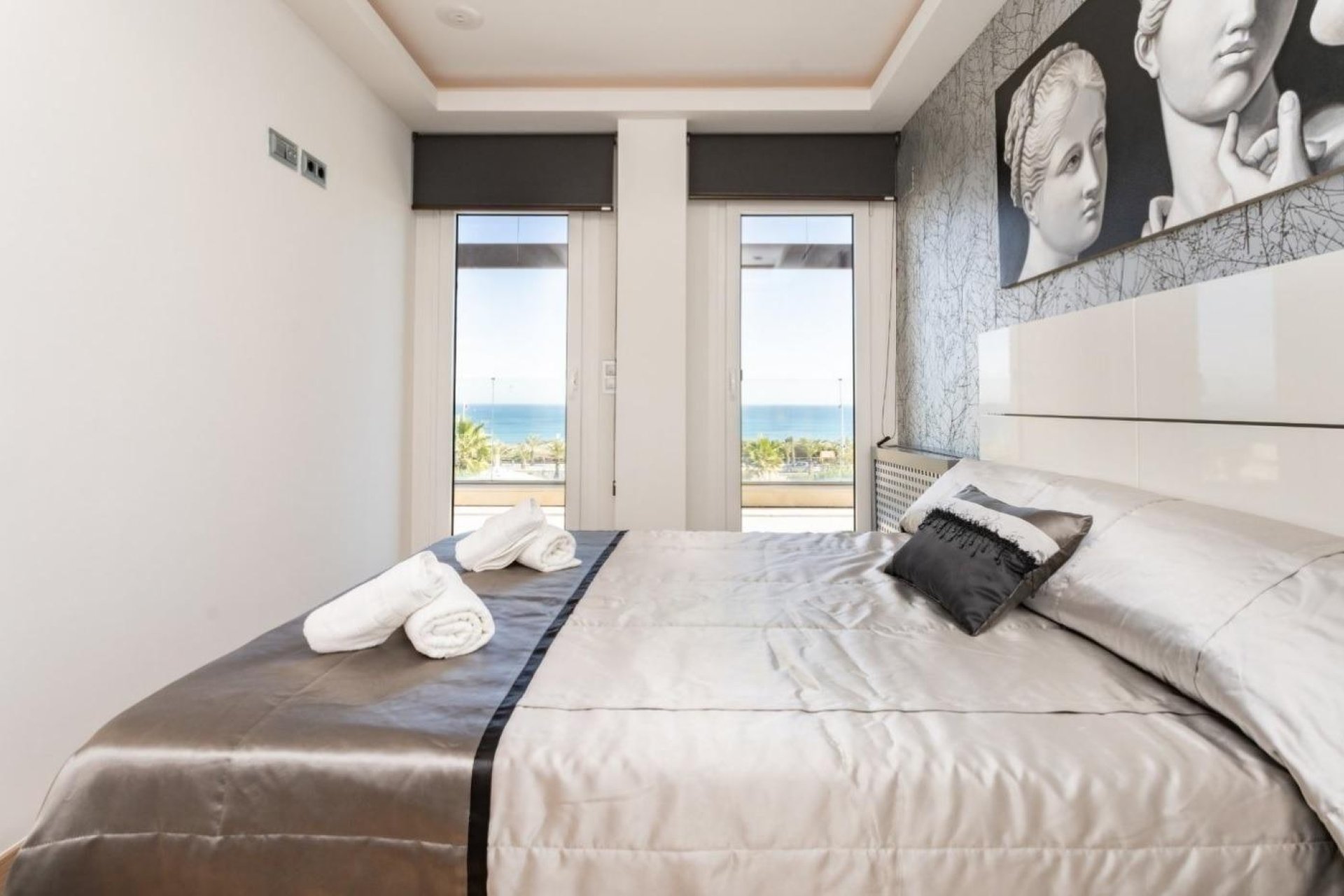 Long Term Rental - Chalet - Arenales del Sol - Zona paseo maritimo