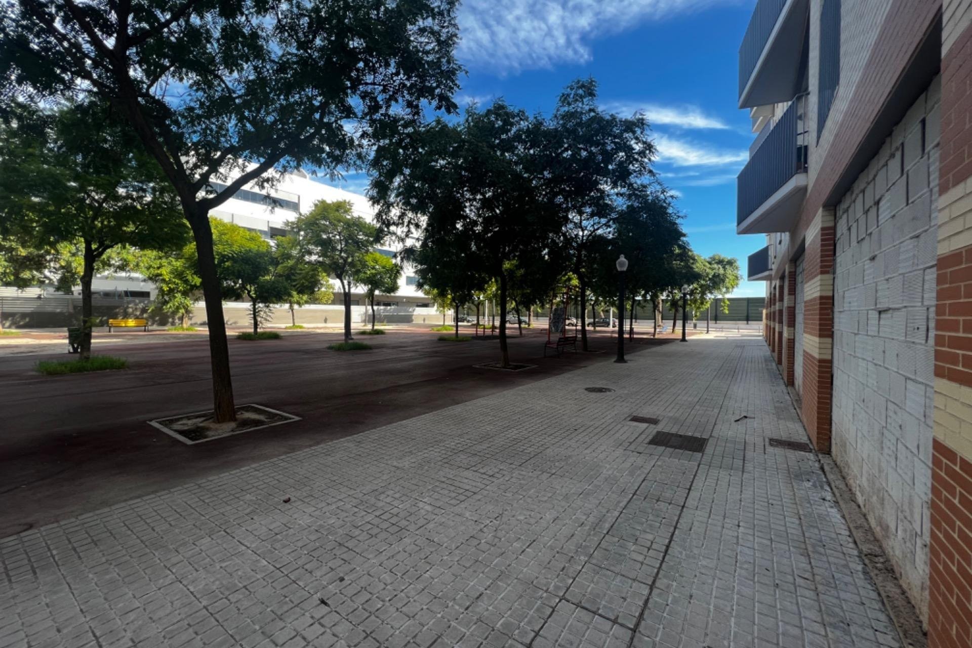 Long Term Rental - Local comercial - Elche - Zona Deportiva-Nuevo Altabix
