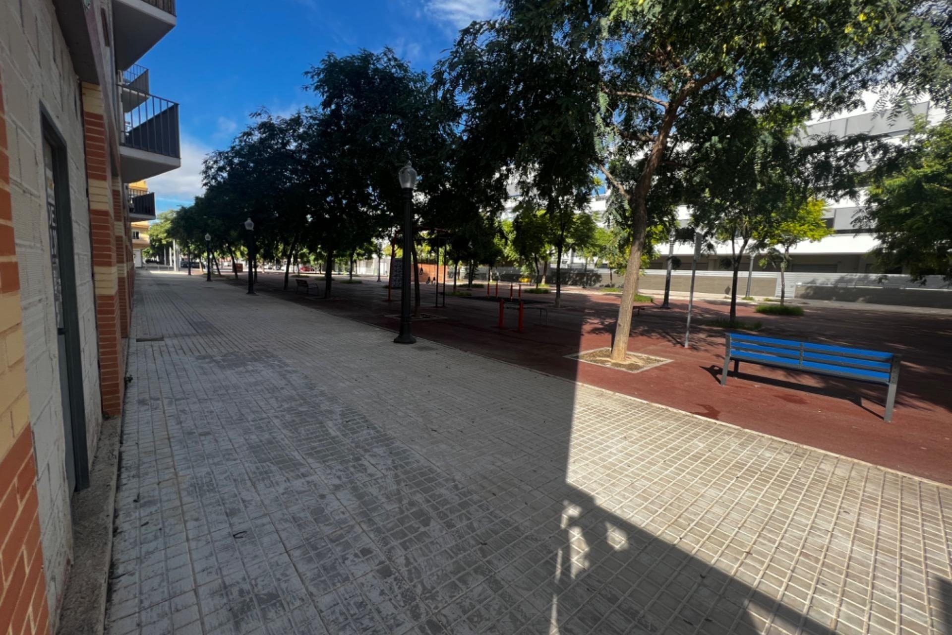 Long Term Rental - Local comercial - Elche - Zona Deportiva-Nuevo Altabix