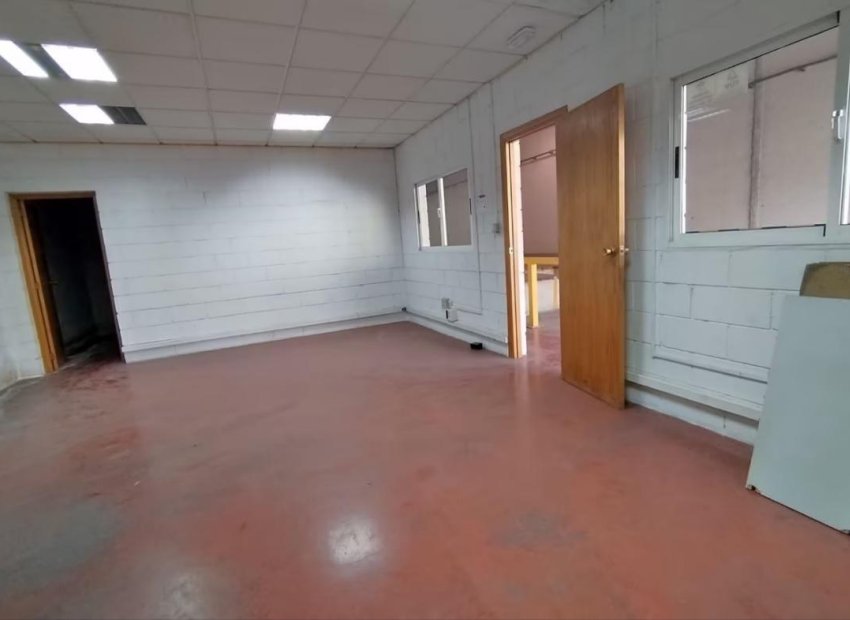 Long Term Rental - Nave industrial - Alicante - Ciudad de Asís - Font-Calent - El Bacarot