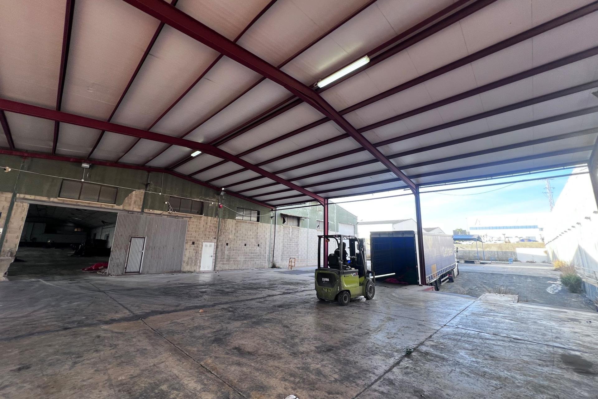 Long Term Rental - Nave industrial - Alicante - El Palmeral-Urbanova-Tabarca