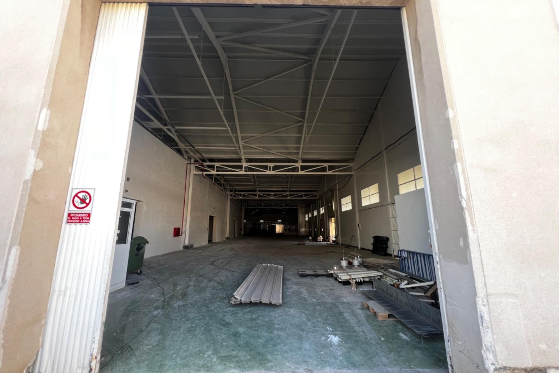 Long Term Rental - Nave industrial - Alicante - Llano del espartal