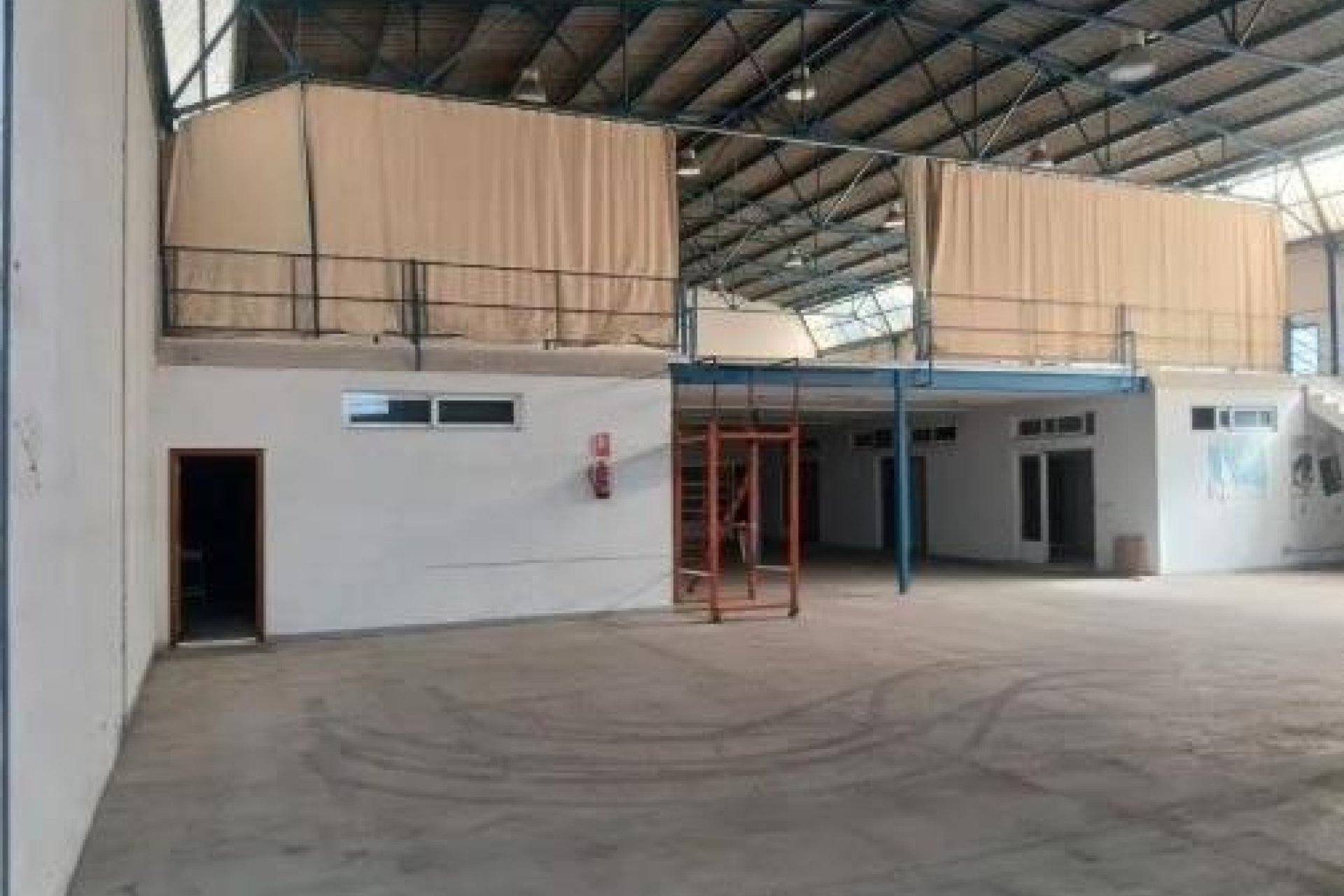 Long Term Rental - Nave industrial - Alicante - Pla de la vallonga