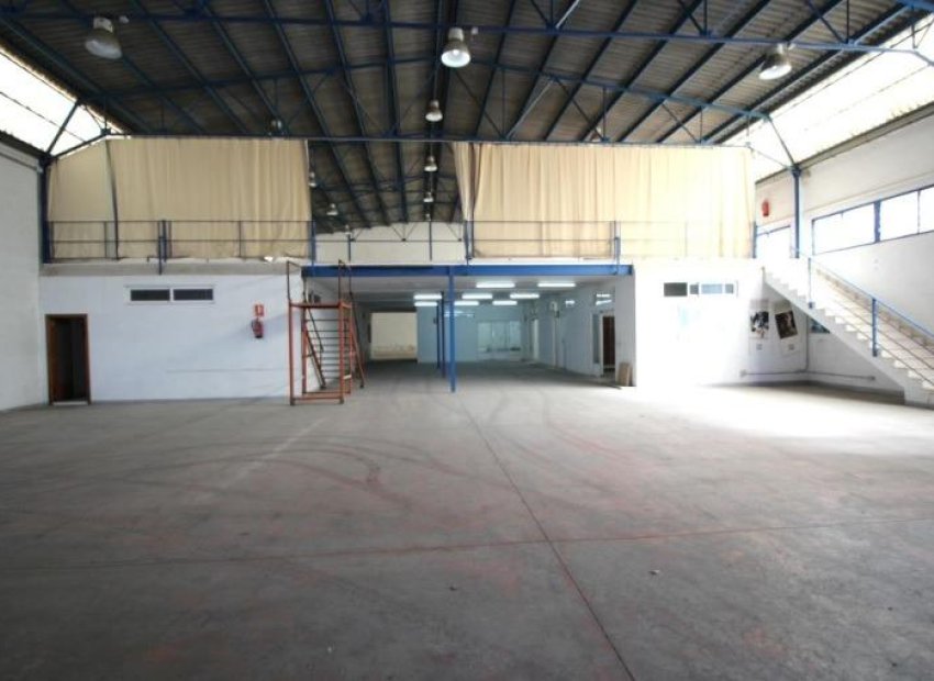 Long Term Rental - Nave industrial - Alicante - Pla de la vallonga
