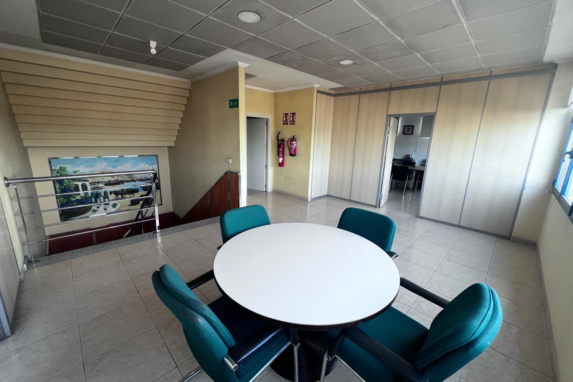 Long Term Rental - Nave industrial - Alicante - Poligono de atalayas