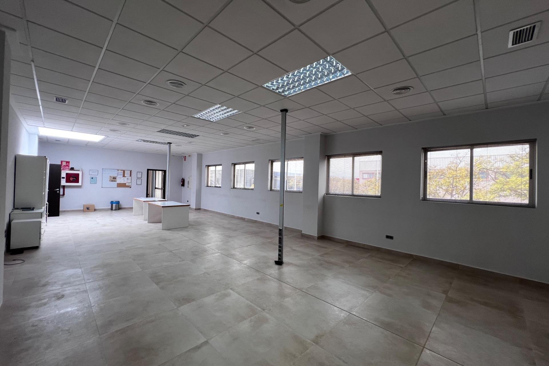 Long Term Rental - Nave industrial - Elche Pedanías - Jubalcoi-Saladas