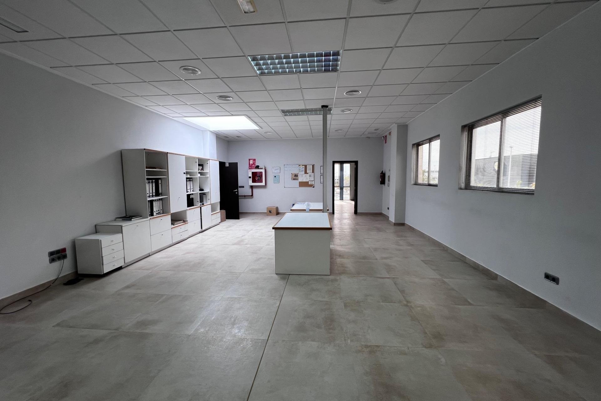 Long Term Rental - Nave industrial - Elche Pedanías - Jubalcoi-Saladas