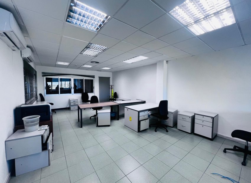 Long Term Rental - Nave industrial - Elche Pedanías - Matola