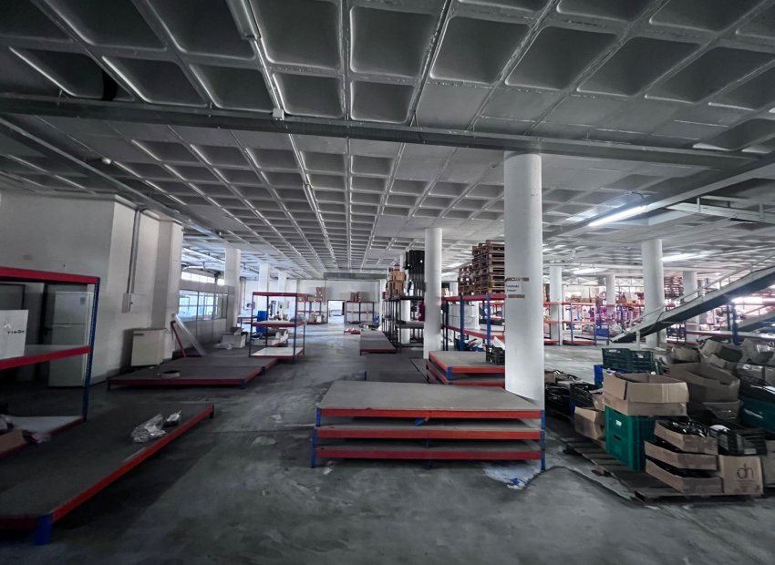 Long Term Rental - Nave industrial - Elche Pedanías - Poligono torrellano