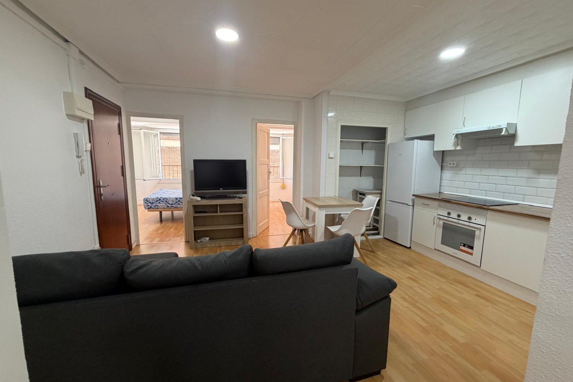 Long Term Rental - Piso - Elche - Reina Victoria-Miguel Hernández