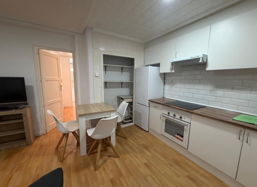 Long Term Rental - Piso - Elche - Reina Victoria-Miguel Hernández