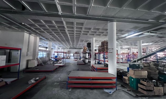 Nave industrial - Alquiler a largo plazo - Elche Pedanías -
                Poligono torrellano