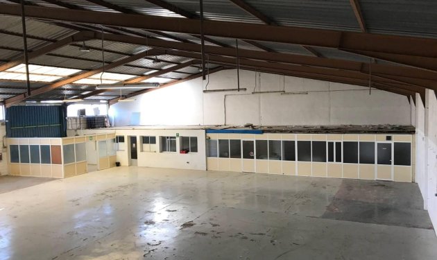 Nave industrial - Resale - Alicante -
                Ciudad de Asís - Font-Calent - El Bacarot