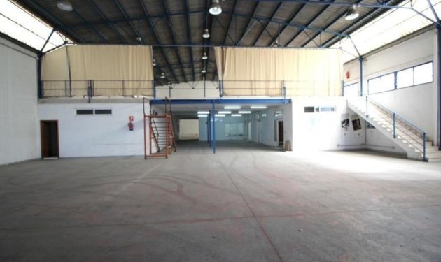Nave industrial - Wynajem długoterminowy - Alicante -
                Pla de la vallonga