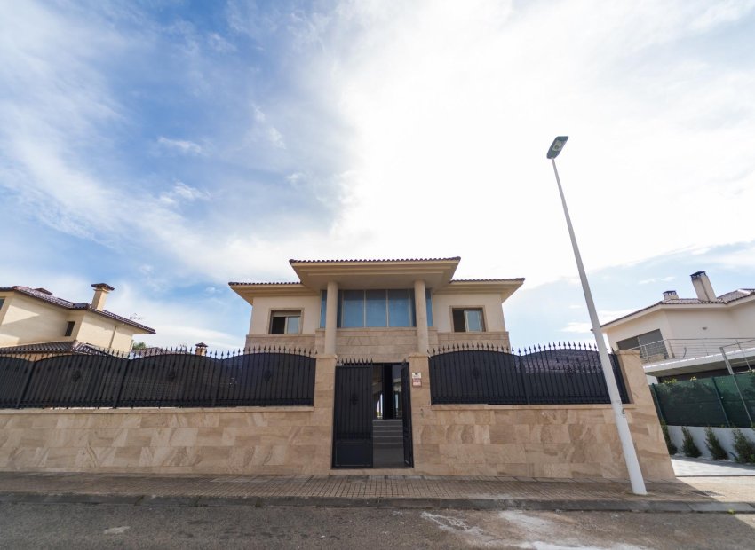 New Build - Chalet - Elche Pedanías - Peña las Águilas