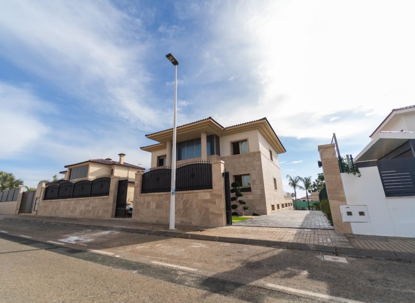 New Build - Chalet - Elche Pedanías - Peña las Águilas