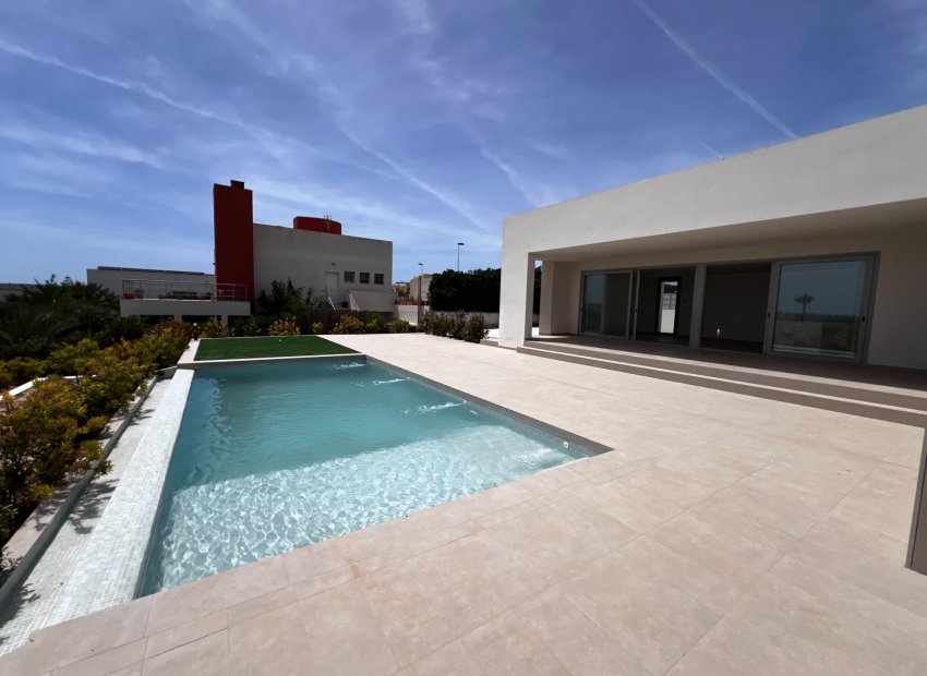 New Build - Chalet - Valverde (Alicante) - Valverde
