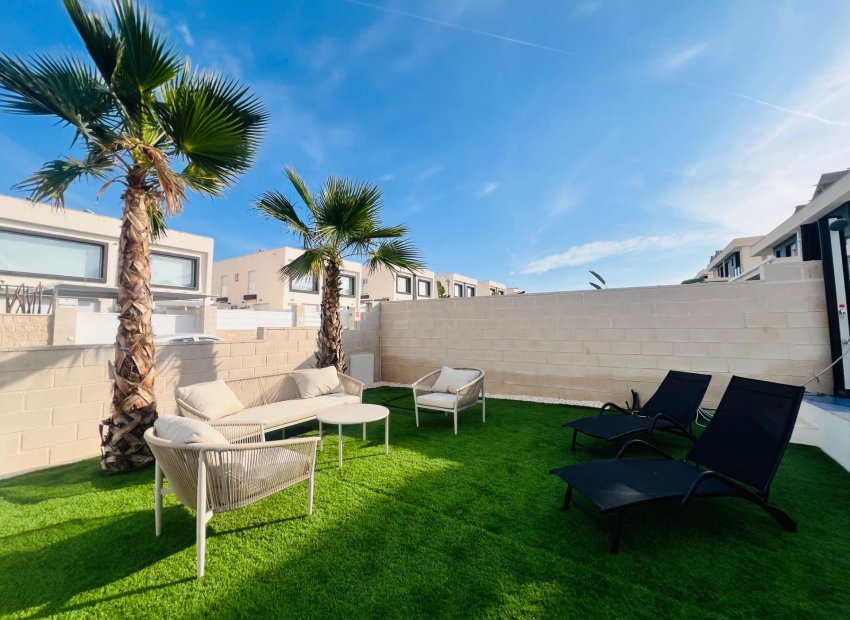 New Build - Pareado - Gran alacant - Monte y Mar