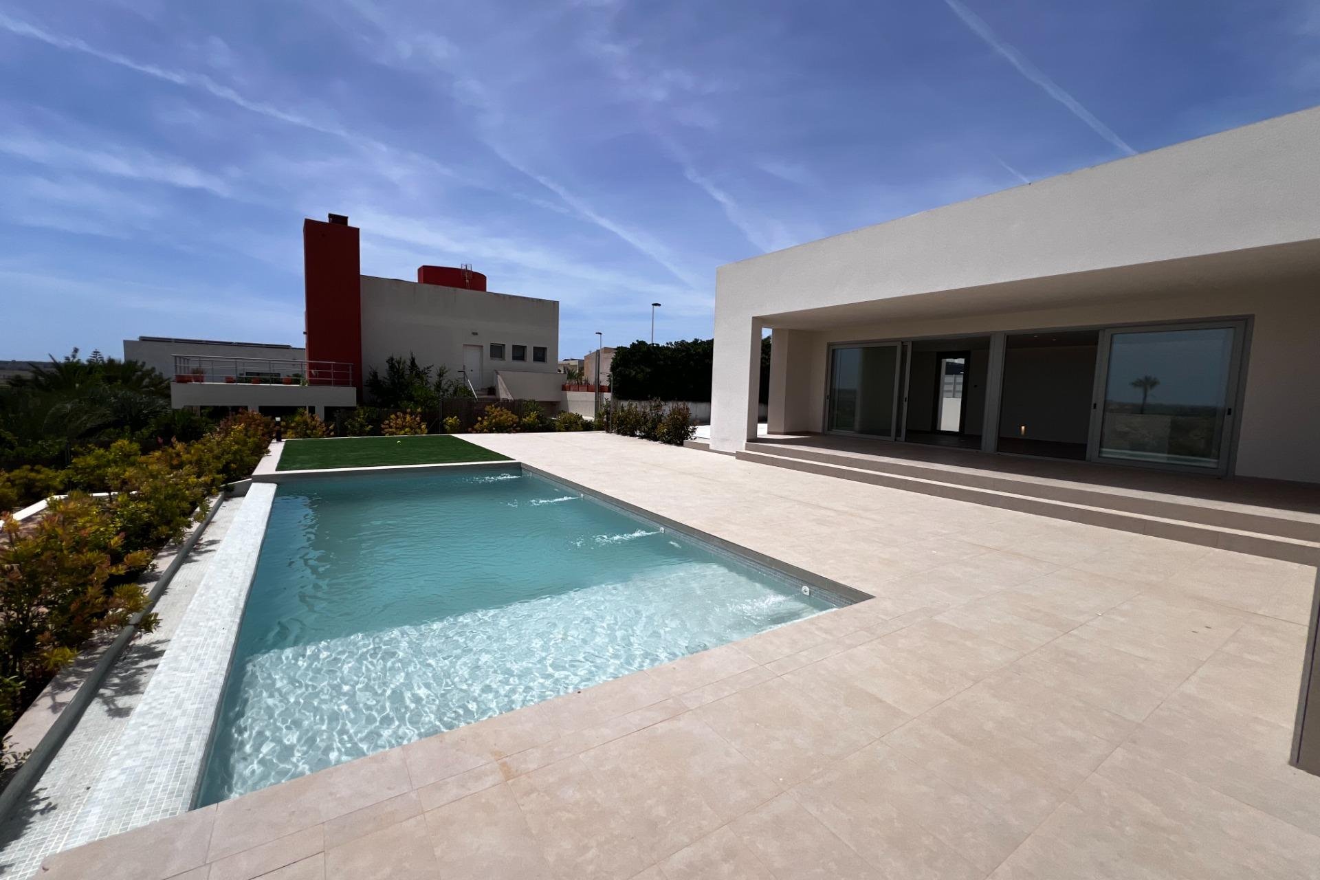 Nieuwbouw Woningen - Chalet - Valverde (Alicante) - Valverde