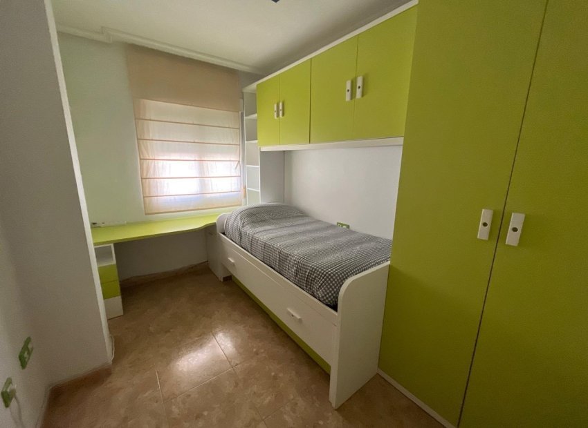 Odsprzedaż - Apartament - Guardamar - Pueblo/ PLAYA