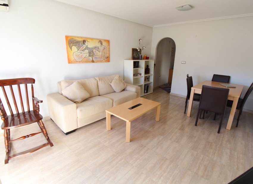 Odsprzedaż - Apartament - Torrevieja - Pueblo