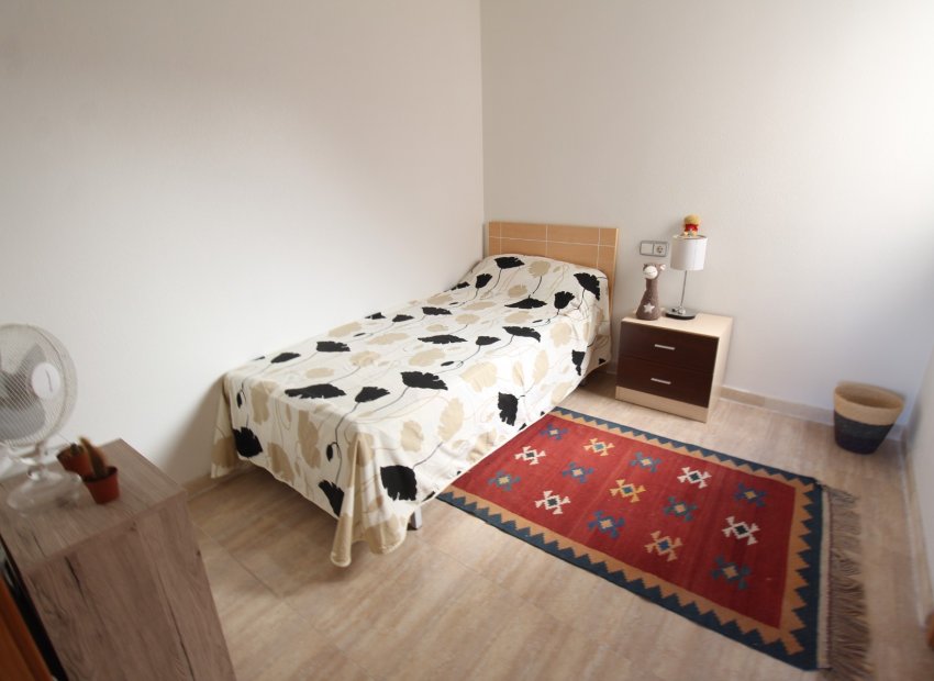 Odsprzedaż - Apartament - Torrevieja - Pueblo