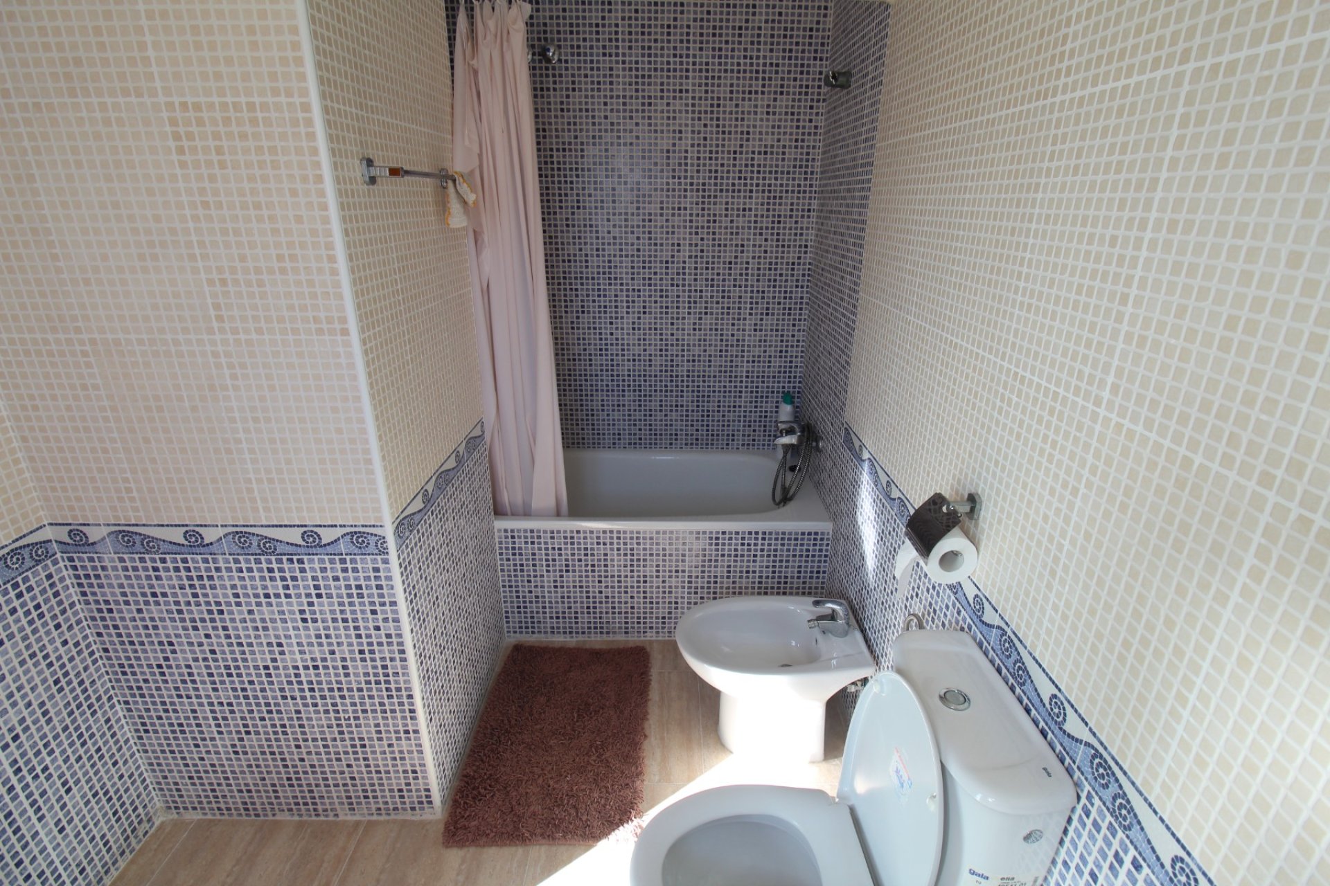 Odsprzedaż - Apartament - Torrevieja - Pueblo