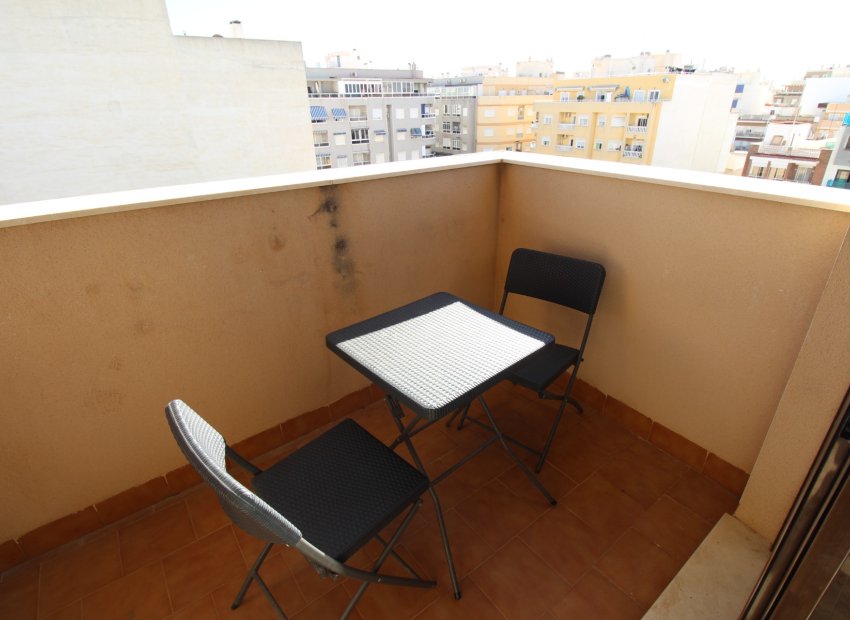 Odsprzedaż - Apartament - Torrevieja - Pueblo