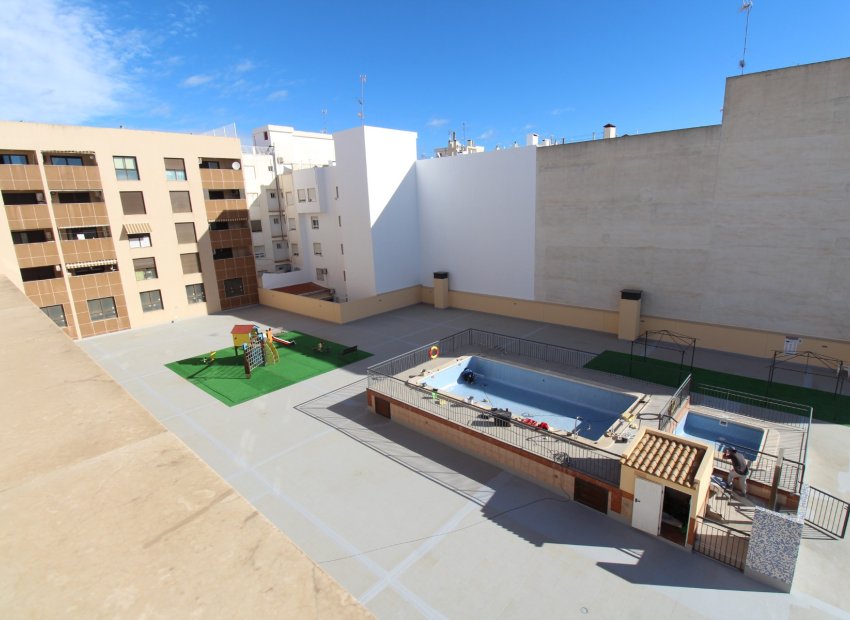 Odsprzedaż - Apartament - Torrevieja - Pueblo