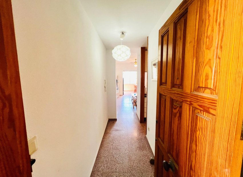 Odsprzedaż - Apartamento - Arenales del Sol