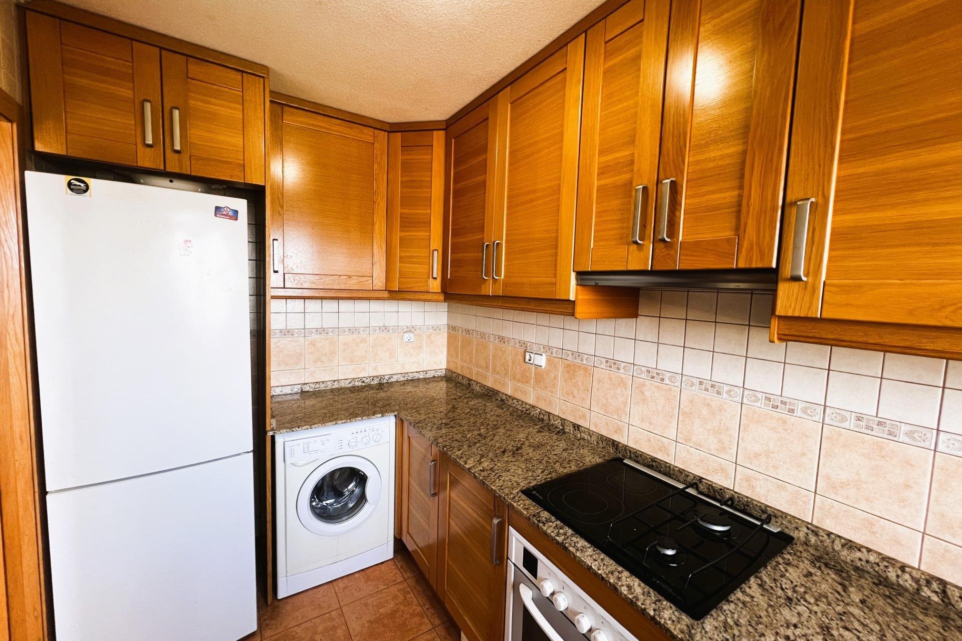 Odsprzedaż - Apartamento - Arenales del Sol