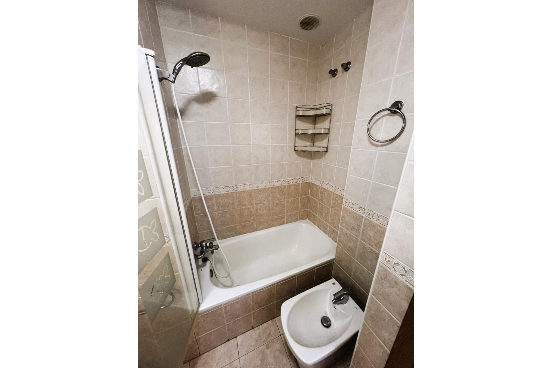 Odsprzedaż - Apartamento - Arenales del Sol