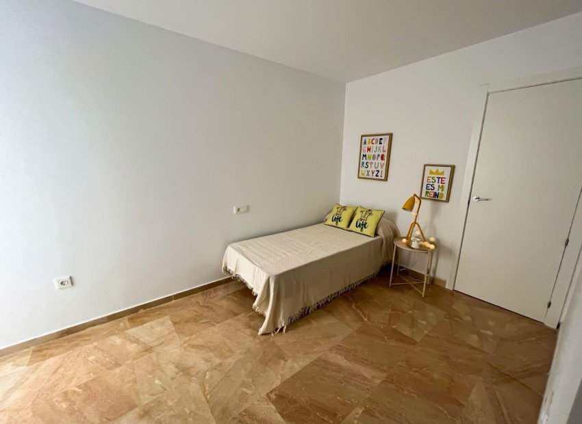 Odsprzedaż - Apartamento - Elche - Altabix
